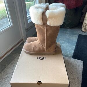 UGG Suhenny Tall Shearling Boots – Chestnut – Size 10 – NIB – Fast Shipping!